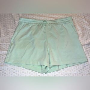 Lululemon Softstreme High-Rise Short 4”